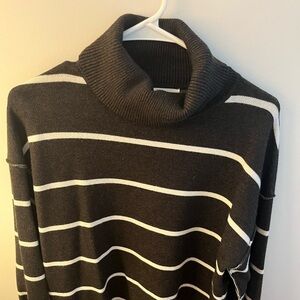 Olive & Oak Monochrome Turtleneck Sweater